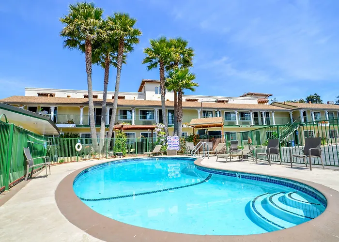 Bay Front Inn